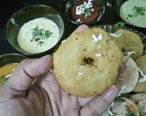 A picture of step 6 of Medu vada.