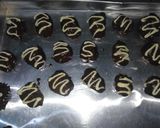Foto langkah ke 4 dari resep Kurma Keju Coklat 😍.