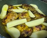عکس مرحله 4 از دستور مرغ زردچوبه ای ورب انار