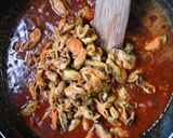 Foto langkah ke 4 dari resep Kerang asam manis pedas.