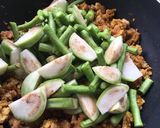 รูปขั้นตอนการทำที่ 3 ของ พริกแกงหมูสับ