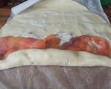 Foto del paso 4 de la receta: Rollo hojaldre de salmón