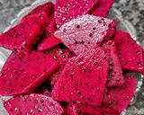 A picture of step 2 of Dragon fruit juice.