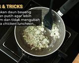 Foto langkah ke 2 dari resep Chicken Luncheon Devina Hermawan.