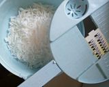 A picture of step 1 of Creamy coconut milkshake.