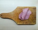 Sajttal - sonkával - uborkával töltött sertéstekercs recept fázis 1 fotója
