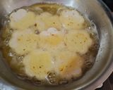 A picture of step 5 of Feta Cheese Fried Cookies.