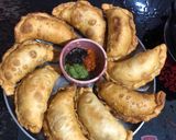 જામનગર ના તીખા ઘૂઘરા (Jamnagar Tikha Ghughra Recipe In Gujarati) રેસીપી સ્ટેપ4ફોટો