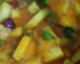 A picture of step 4 of Aloo gravy.