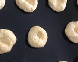 A picture of step 3 of Strawberry jam cookies.