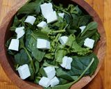 Foto del paso 1 de la receta: Ensalada verde con golden berries y queso panela