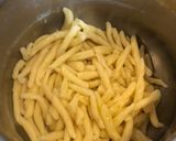 A picture of step 3 of Trofie with Arugula and Walnut Pesto.