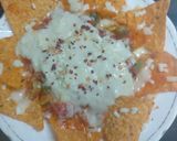 A picture of step 5 of Salsa cheesey nachos.