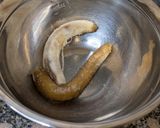 Foto del paso 1 de la receta: Galletitas de banana, chocolate y arándanos, sin azúcar y sin tacc