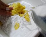 Foto langkah ke 3 dari resep Kue Apem Safar Khas Cirebon (Apem Putih Kinca Kelapa Parut).
