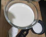 A picture of step 8 of "Mango Vanilla Panna cotta".