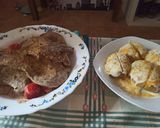 Foto del paso 3 de la receta: Chuletas en salsa de nata y cherrys con patatas queseras