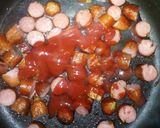 A picture of step 4 of Sausages in sauce.