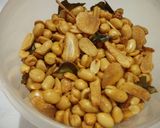 Foto langkah ke 4 dari resep Kacang Bawang Gurih.