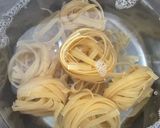 Foto del paso 1 de la receta: Pasta con salsa carbonara con nata