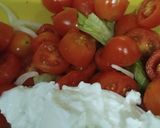 Foto del paso 2 de la receta: 🥗Ensalada de garbanzos, requesón y atún 🧀