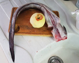Foto del paso 5 de la receta: Congre de Roca al forn amb salsa de vi blanc amb poma