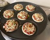 મિની ઉત્તપમ પીઝા (Mini Uttapam Pizza Recipe in Gujarati) રેસીપી સ્ટેપ4ફોટો