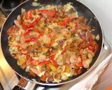 Foto del paso 2 de la receta: Tortilla de papas con longanicillas de campo