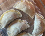 Foto del paso 4 de la receta: Empanadas de hojaldre con jamón, queso y carne 💪🏼😏