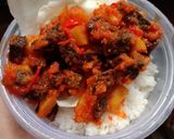 Foto langkah ke 7 dari resep Nasi sambel goreng paru kentang.