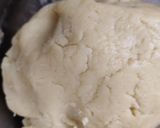 खुसखुशीत गोड शंकरपाळी (shankarpali recipe in marathi) रेसिपी स्टेप 3 फोटो 