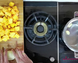 Foto del paso 1 de la receta: Crema de calabaza y castañas