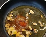 Foto del paso 7 de la receta: Lubina a la bilbaina