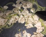 Foto langkah ke 2 dari resep Fettucini Carbonara.