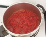 A picture of step 4 of Gajar / Carrot Halwa in pressure cooker.