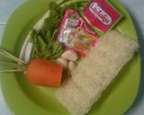 Foto langkah ke 1 dari resep Lumpia Sambal Kacang.