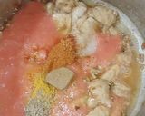 A picture of step 2 of Chicken tomato macaroni.