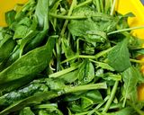 Hình bước làm 1 của món Canh cải bó xôi nấu tôm