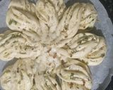 ப்ளவர் சில்லி கார்லிக் பிரெட் ரெசிபி ஸ்டேப் 13 புகைப்படம்