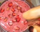 A picture of step 3 of Pomegranate juice.
