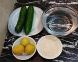A picture of step 1 of Cucumber Drink.