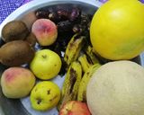 A picture of step 1 of Fruit chaat.
