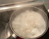 Foto del paso 2 de la receta: Carne de Pollo Deshilachada/Desmechada