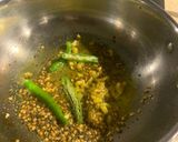 A picture of step 2 of Cabbage peas thoran.