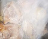 Foto del paso 1 de la receta: Cabellos de ángel con muslos de pollo