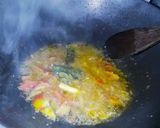Foto langkah ke 2 dari resep Leunca Tumis Oncom.