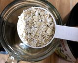 Hình bước làm 1 của món #Eatclean: Yến mạch sữa macca hạnh nhân nho khô