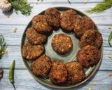 A picture of step 9 of Karnataka Style Dill Leaves Dal Vada OR Paruppu Vadai.