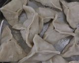 A picture of step 4 of Fried chicken wanton.