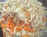 Foto langkah ke 2 dari resep Lumpia Indomie Goreng.